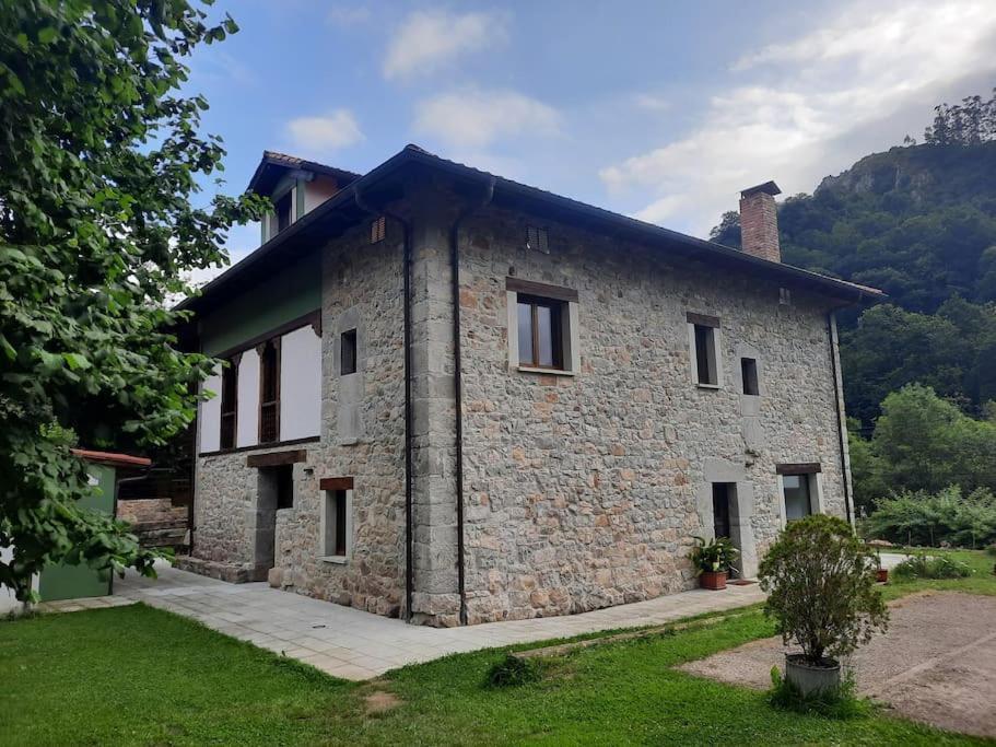El Papu Colorau Villa Onís Dış mekan fotoğraf